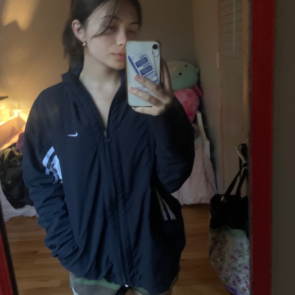 NIKE WINDBREAKER